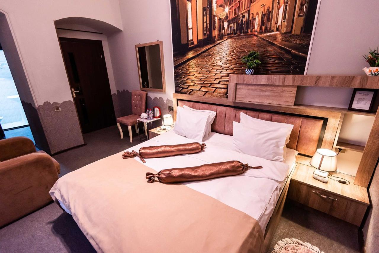 Castello Inn Bakoe Buitenkant foto
